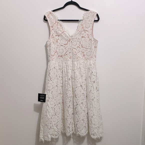 ❤️BNWT Lulus Women’s Love Swept White Lavender MIDI Skater Dress with pockets XL - Picture 3 of 4